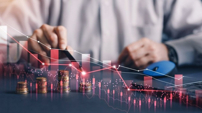 Сегодня немного рассмотрим такую тему, как рефинансирование кредитов. О том, что это за процедура и в каких случаях она может иметь смысл и нести вгоду нам рассказал Елисей Белоголодцев, наш читатель и практикующий финансист.